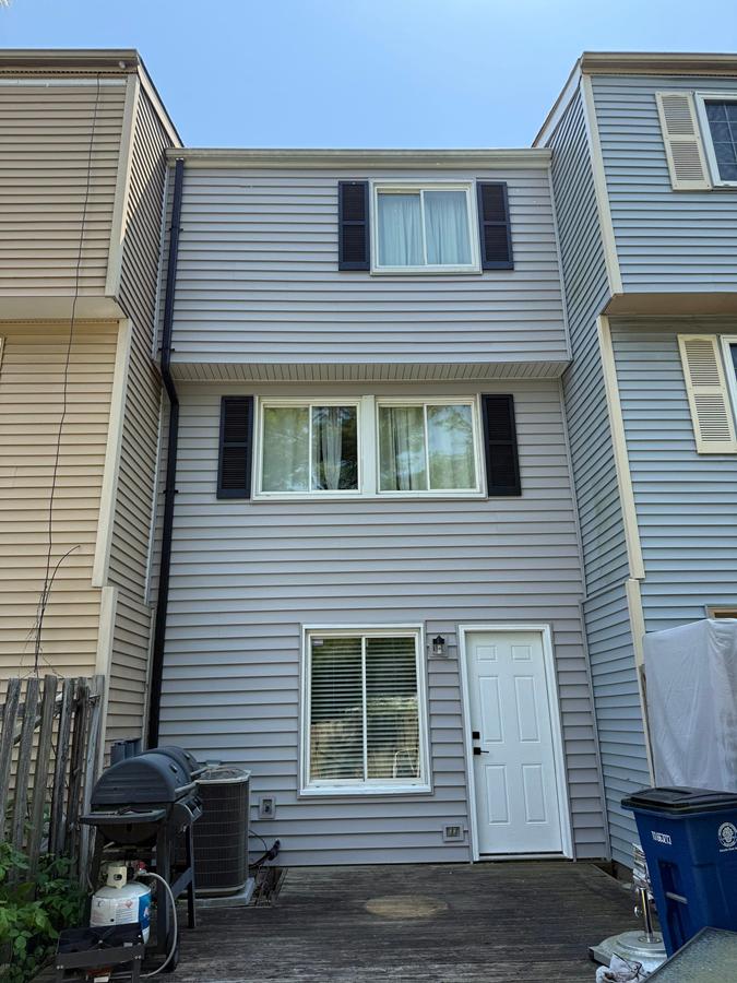 Mohamadu Gaye Roofing & Siding Project in Damascus, MD